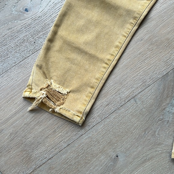 Cute ankle jeans! - Picture 6 of 8